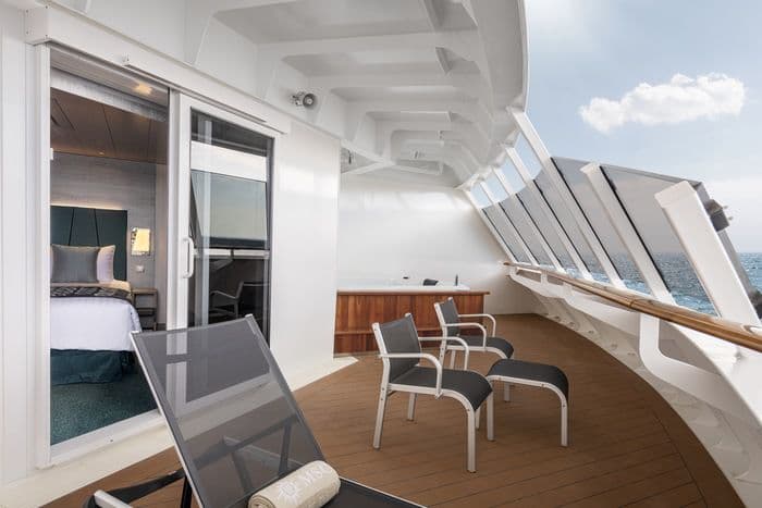 MSC Cruises MSC Virtuosa Grand Suite Aurea with Terrace and Whirlpool 6.jpg